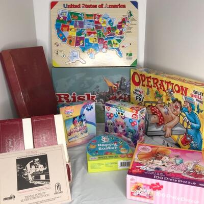 Vintage games, puzzles, state puzzle, baby boomer trivial pursuit