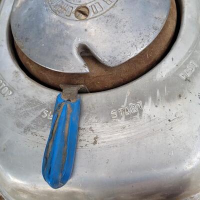 Lot 19: Vintage CHAMPION Outboard Boat Motor 