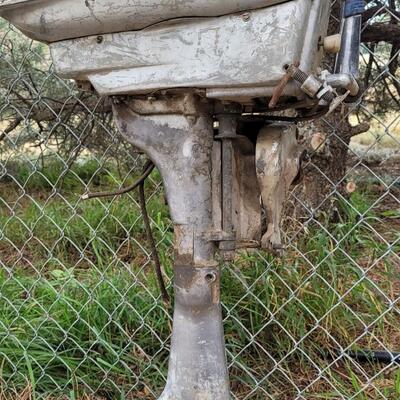 Lot 19: Vintage CHAMPION Outboard Boat Motor 
