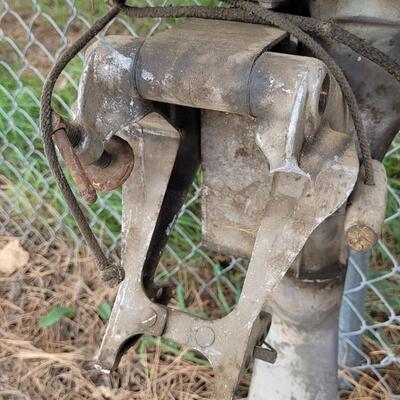 Lot 19: Vintage CHAMPION Outboard Boat Motor 