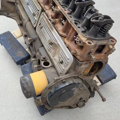 Lot 27: Vintage MERCRUISER Marine Boat Engine In-Line 6 Cylinder 