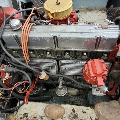 Lot 32: Vintage SPORTSMAN Boat feat. MERCRUISER Engine w/ HOLLEY Carb w/ Trailer (CLEAN TRAILER TITLE Ready to Transfer)