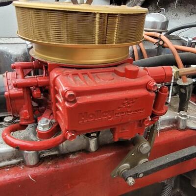 Lot 32: Vintage SPORTSMAN Boat feat. MERCRUISER Engine w/ HOLLEY Carb w/ Trailer (CLEAN TRAILER TITLE Ready to Transfer)