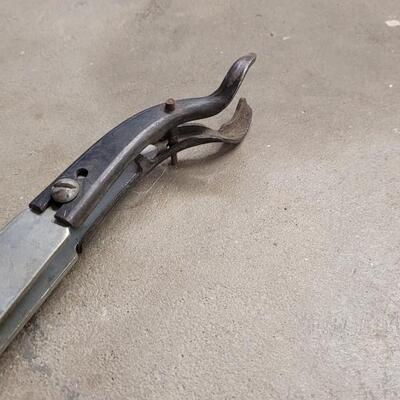 Lot 37: Large Vintage Clamp Vise