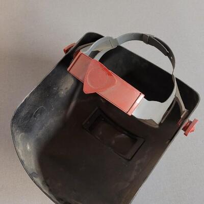 Lot 38: Welding Safety Helmet 