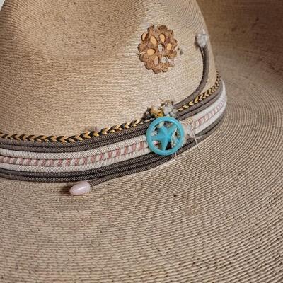 Lot 39: Vintage Mexican Sombrero Hat 
