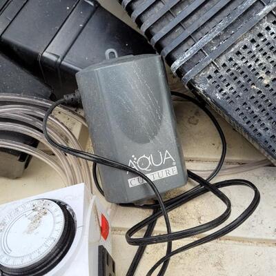 Lot 48: Large Assortment of Hydroponic Growing Accessories 