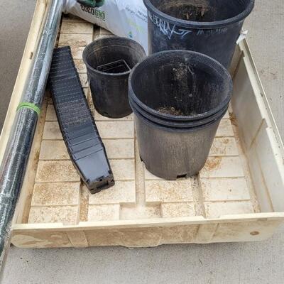Lot 48: Large Assortment of Hydroponic Growing Accessories 