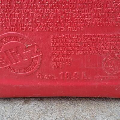 Lot 50: 5-Gallon BLITZ Gas Container
