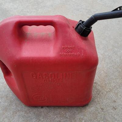 Lot 50: 5-Gallon BLITZ Gas Container