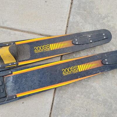 Lot 52: Vintage Water Ski CUT'N JUMP 200SS Skis