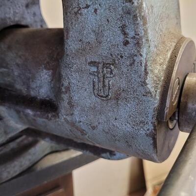 Lot 56: Vintage Large MADE IN POLAND Bench Vise 