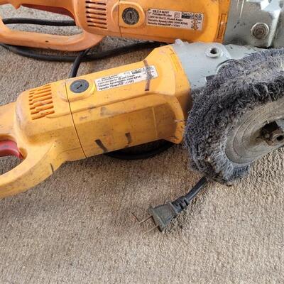 Lot 71: (2) Vintage CHICAGO Polisher SanderS 