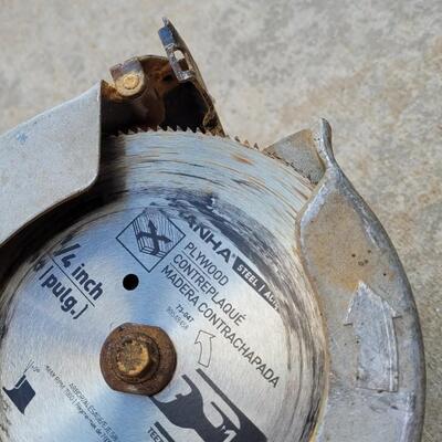 Lot 72: Vintage Black and Decker 1HP Power Saw 