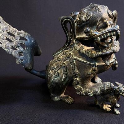Bronze Chinese Temple Foo Lion Flaming Tail