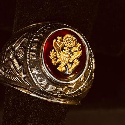 Vintage UNITED STATES ARMY Mens Ring