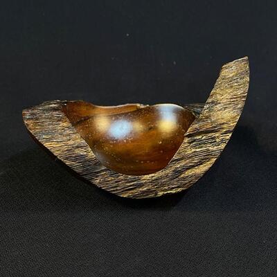 Modero Negro Wooden Bowl By artist Arturo Solano