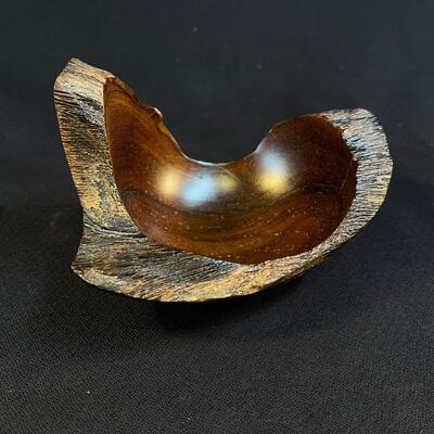 Modero Negro Wooden Bowl By artist Arturo Solano