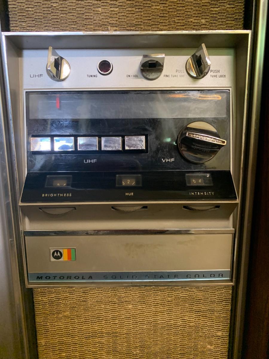 Awesome MCM Vintage Motorola Console TV/Radio/Record Player
