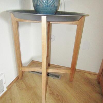LOT 11  SIDE TABLE AND FAUX PLANT