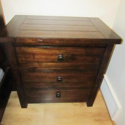 LOT 4  NIGHTSTAND