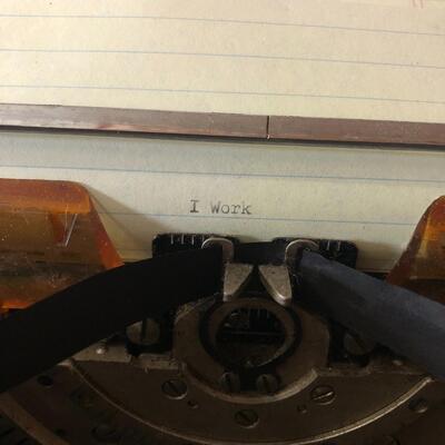 R.C. Allen Visomatic Typewriter (DH-MG )