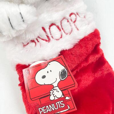 *NEW* SNOOPY DANCING CHRISTMAS STOCKING