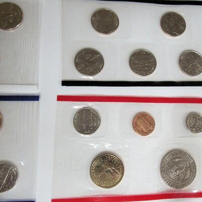 US Mint 2001 Uncirculated Set, Never Opened