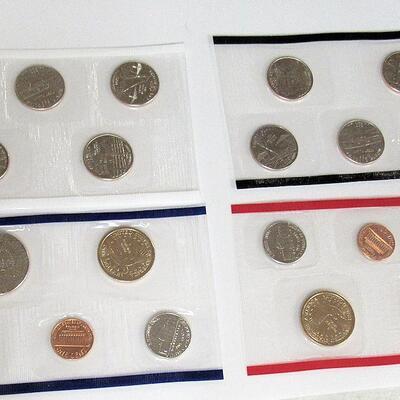 US Mint 2001 Uncirculated Set, Never Opened