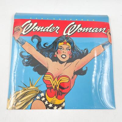 WONDER WOMAN 2001 CALENDAR