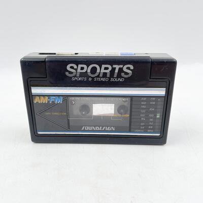 VINTAGE SOUNDESIGN SPORTS FM STEREO CASSETTE TAPE PLAYER