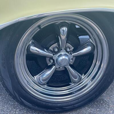 1967 Ford Fairlane Convertible - 500 XL in Springtime Yellow