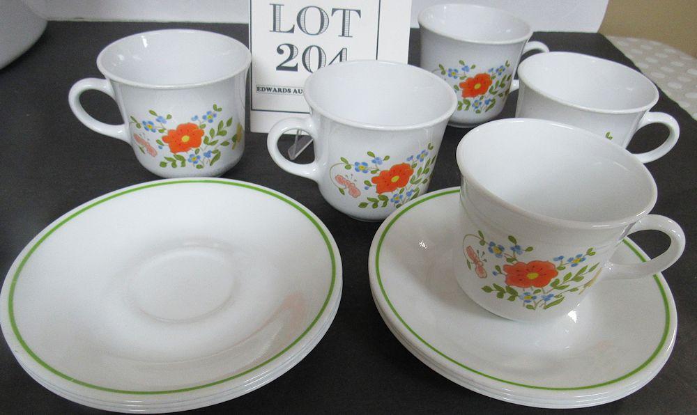 Corelle Cups and Saucers, Read description!