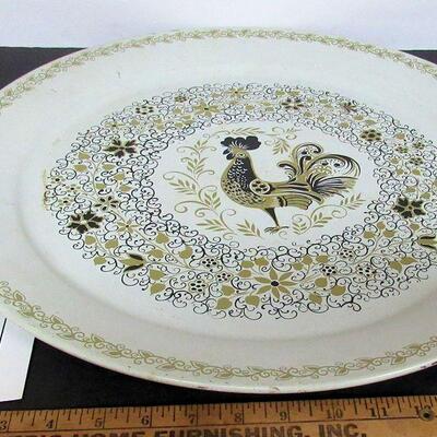 Huge 18" Service Tray, Metal, Rooster Theme