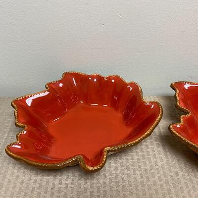Pair of Leaf Shaped Fall Autumn Thanksgiving Serving Bowls