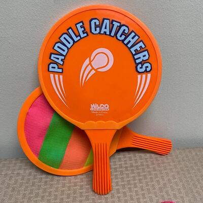 Paddle Catchers Velcro Ball Game