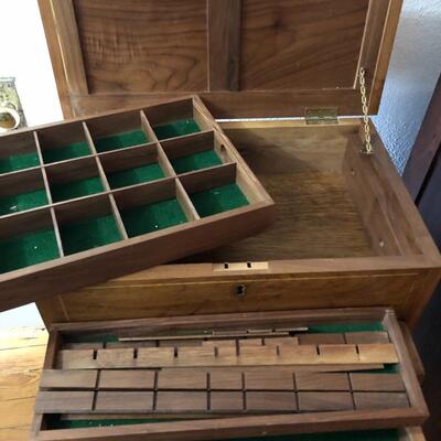 Wooden Three Drawer Box ( DH-MG )