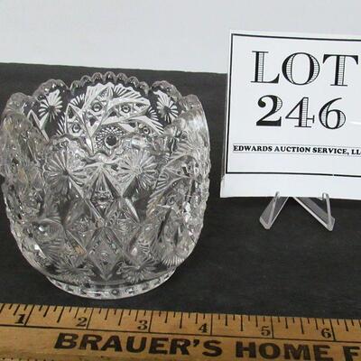 Pretty Vintage Pattern Glass Small Vase/Rose Bowl