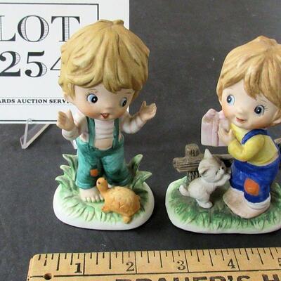Lot of 2 Cute Kid Figurines
