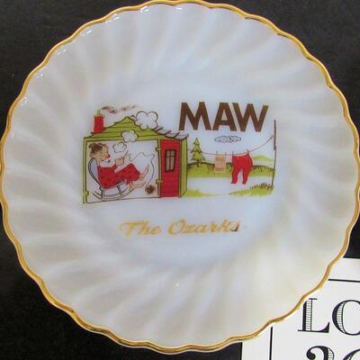 2 Vintage Anchor Hocking Maw and Paw Plates, Camden Arkensas