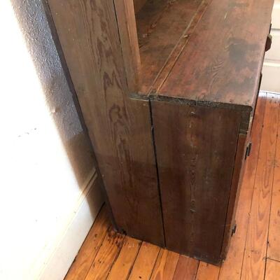 Antique Wooden Hutch ( DH-MG )