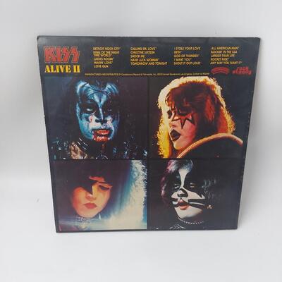 KISS ALIVE II W/ LOTS OF EXTRAS LP
