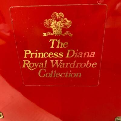  #4 - Process Diane Royal Wardrobe Collection 
