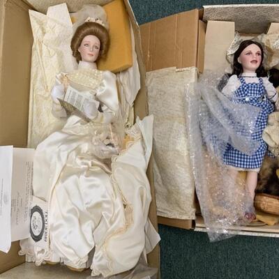 Lot #11 - Gibson Doll and Dorothy OZ - 2 x Dolls
