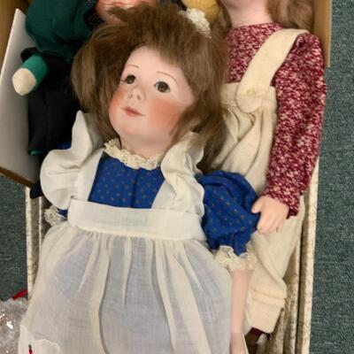 Lot of 3 x Court of Dolls #12