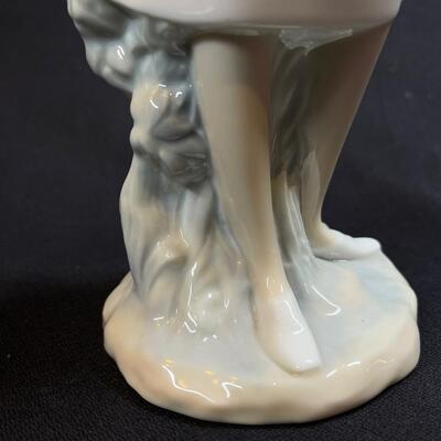 Lladro Porcelain Nurse 14" an admirable health worker