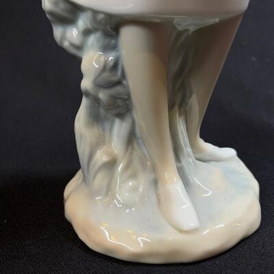 Lladro Porcelain Nurse 14