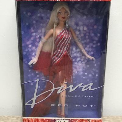 Mattel Barbie Red Hot Diva Collection NRFB