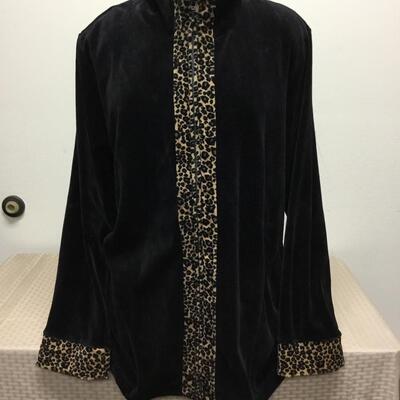 Black Zip Front Leopard Print Trim Light Weight Jacket Tunic Susan Graver Style 1x