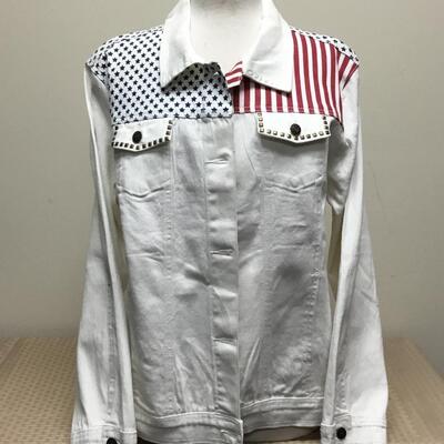 Patriotic Stars & Stripes White Button Front Jacket DG2 Diane Gilman Size 1X